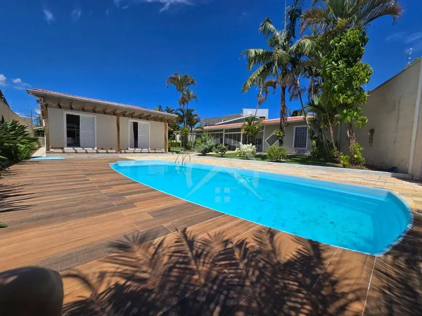 Foto 1 de Casa com 3 quartos à venda e para alugar, 960m2 em Nova Gardênia, Atibaia - SP