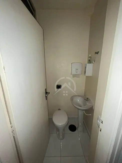 Sala Comercial para alugar, 65m2 em Centro, Atibaia - SP - imagem 2 Foto 2 de Sala Comercial para alugar, 65m2 em Centro, Atibaia - SP