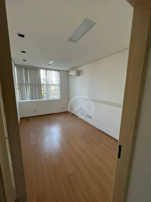 Sala Comercial para alugar, 65m2 em Centro, Atibaia - SP - imagem 9 Foto 9 de Sala Comercial para alugar, 65m2 em Centro, Atibaia - SP