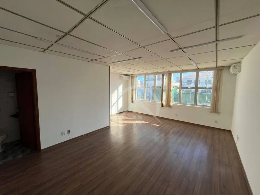 Foto 1 de Sala Comercial para alugar, 45m2 em Centro, Atibaia - SP