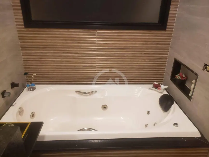 Casa com 5 quartos à venda, 680m2 em Jardim Paulista, Atibaia - SP - imagem 5 Foto 5 de Casa com 5 quartos à venda, 680m2 em Jardim Paulista, Atibaia - SP