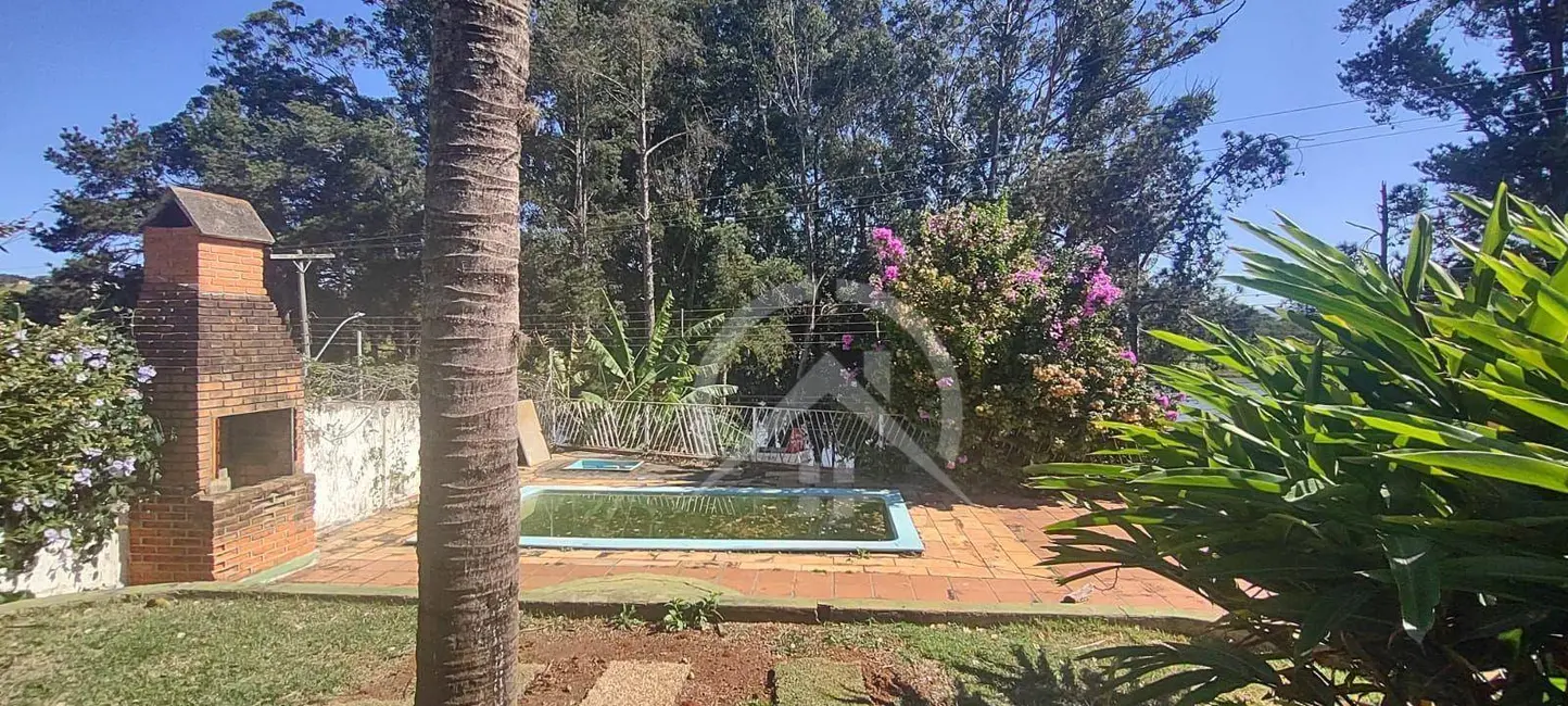 Foto 2 de Sítio / Rancho com 2 quartos para alugar, 438m2 em Jardim dos Pinheiros, Atibaia - SP