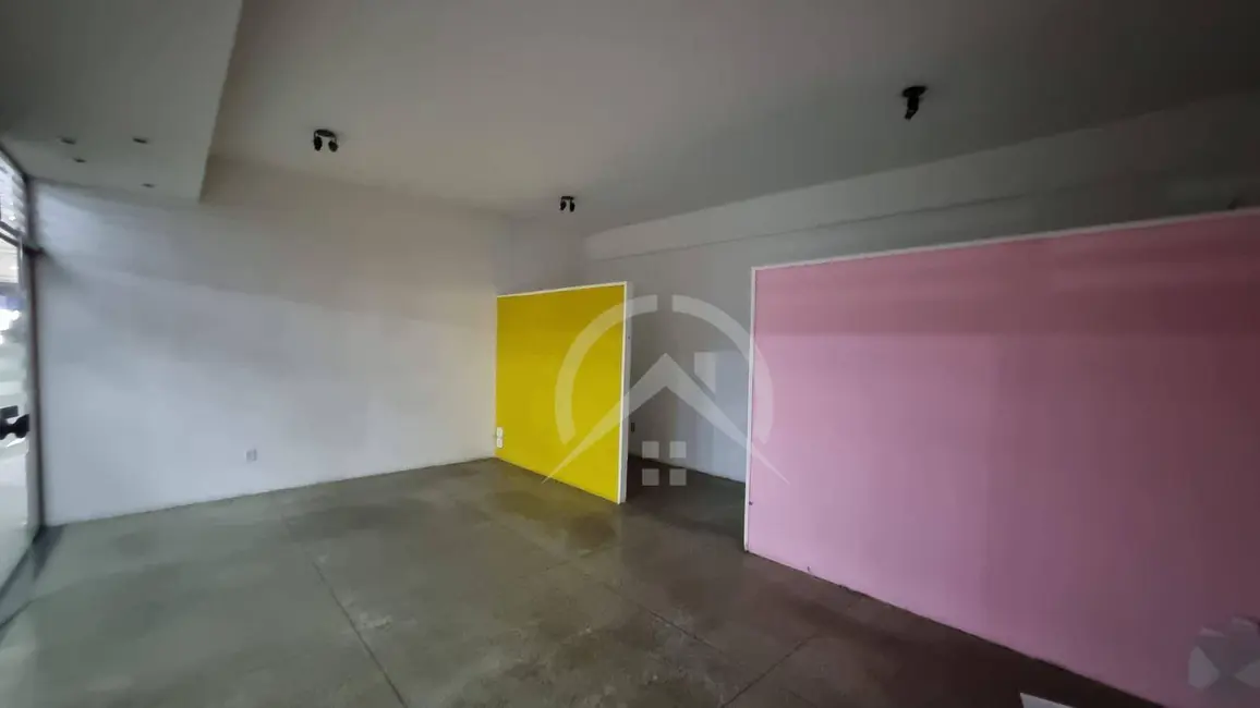 Sala Comercial para alugar, 60m2 em Centro, Atibaia - SP - imagem 1 Foto 1 de Sala Comercial para alugar, 60m2 em Centro, Atibaia - SP