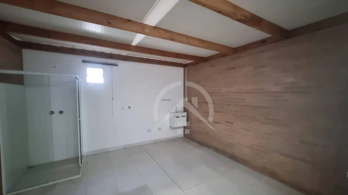 Armazém / Galpão para alugar, 150m2 em Atibaia - SP - imagem 4 Foto 4 de Armazém / Galpão para alugar, 150m2 em Atibaia - SP