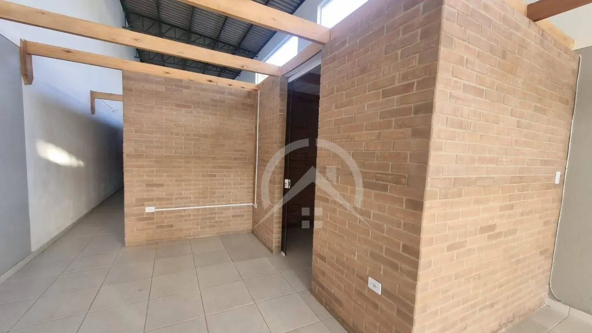 Armazém / Galpão para alugar, 150m2 em Atibaia - SP - imagem 2 Foto 2 de Armazém / Galpão para alugar, 150m2 em Atibaia - SP