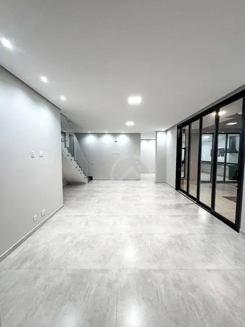 Foto 6 de Sobrado com 3 quartos à venda, 600m2 em Atibaia - SP