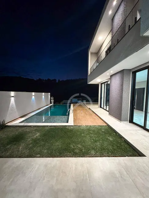 Foto 2 de Sobrado com 3 quartos à venda, 600m2 em Atibaia - SP