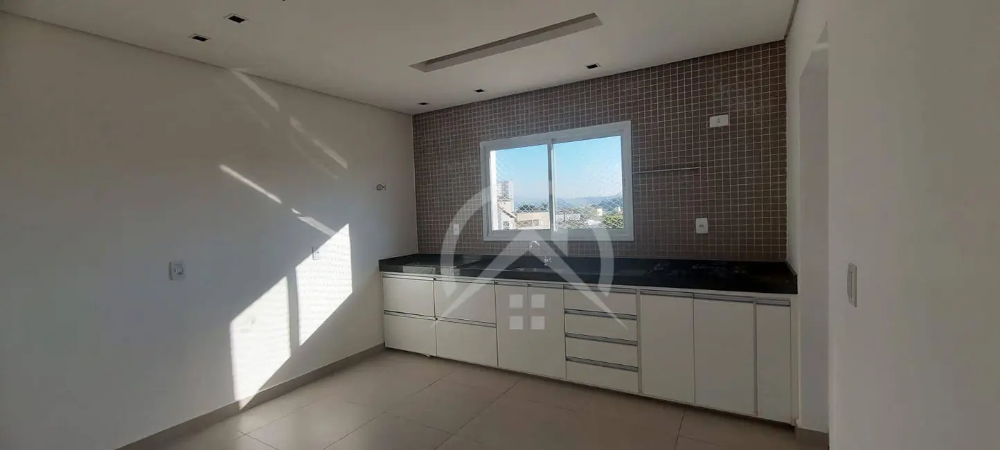 Foto 2 de Apartamento com 2 quartos para alugar, 95m2 em Atibaia Jardim, Atibaia - SP