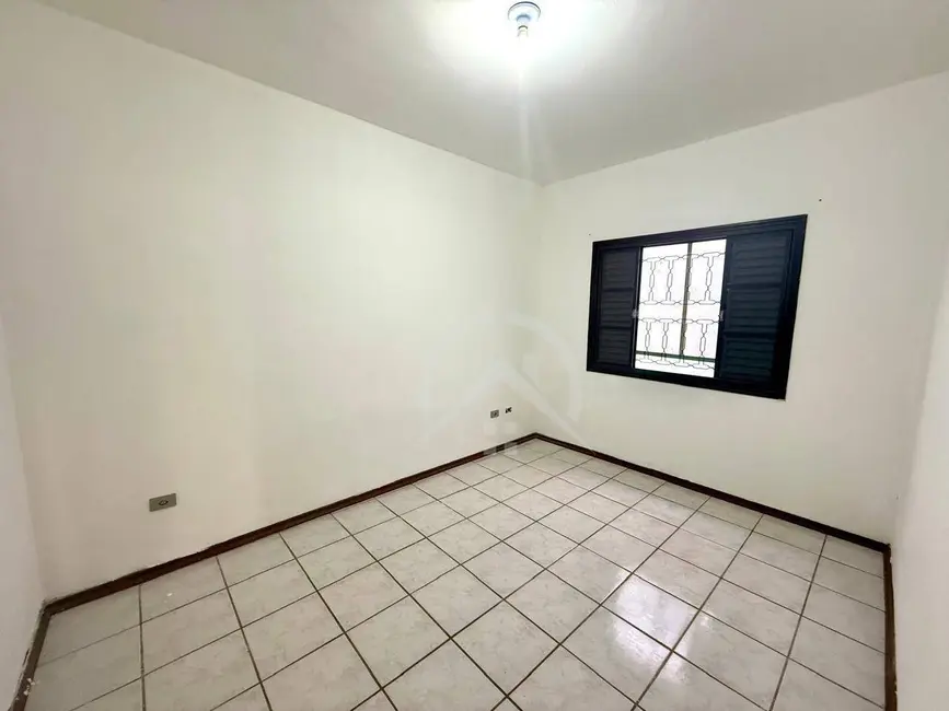 Foto 2 de Casa com 2 quartos à venda, 135m2 em Atibaia - SP