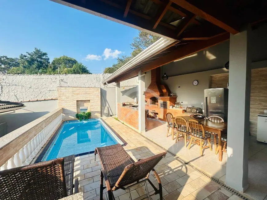 Foto 1 de Casa com 3 quartos à venda, 360m2 em Retiro das Fontes, Atibaia - SP