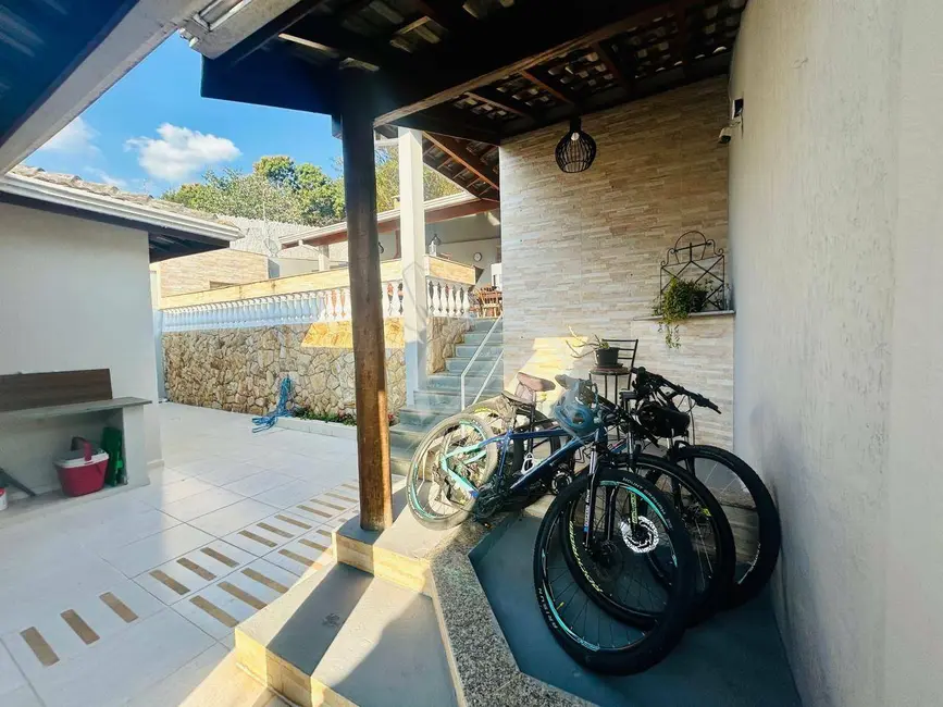 Foto 8 de Casa com 3 quartos à venda, 360m2 em Retiro das Fontes, Atibaia - SP