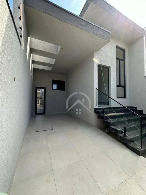 Foto 1 de Casa com 3 quartos à venda e para alugar, 180m2 em Jardim do Lago, Atibaia - SP