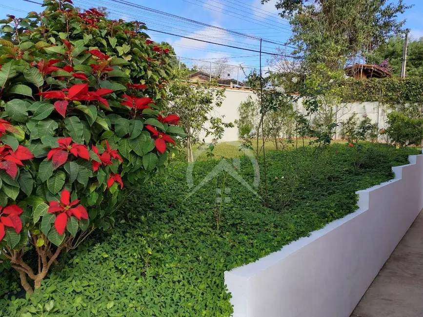 Foto 2 de Chácara com 3 quartos à venda, 1000m2 em Jardim Estância Brasil, Atibaia - SP