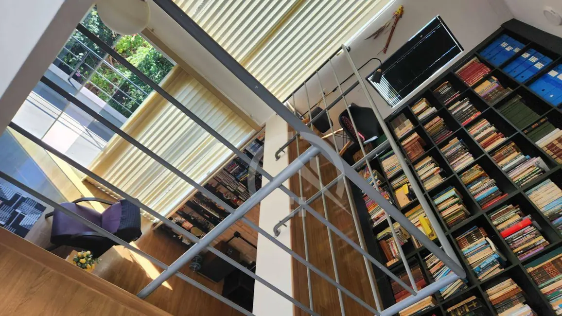 Casa com 4 quartos à venda, 600m2 em Jardim Siriema, Atibaia - SP - imagem 4 Foto 4 de Casa com 4 quartos à venda, 600m2 em Jardim Siriema, Atibaia - SP