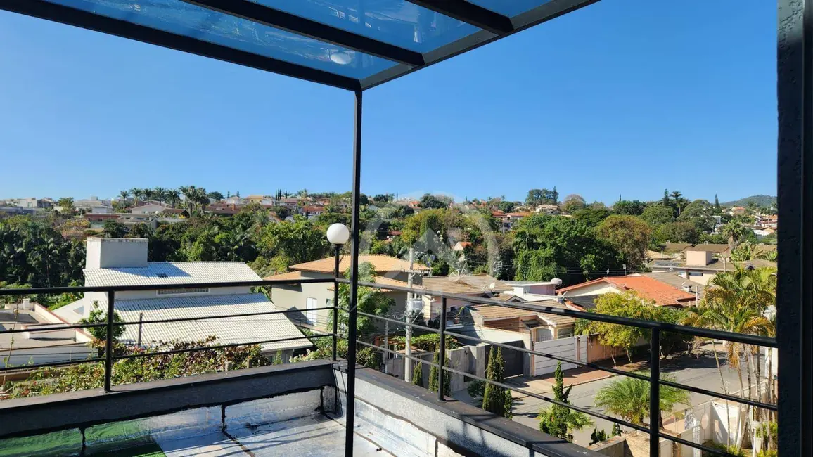 Casa com 4 quartos à venda, 600m2 em Jardim Siriema, Atibaia - SP - imagem 6 Foto 6 de Casa com 4 quartos à venda, 600m2 em Jardim Siriema, Atibaia - SP