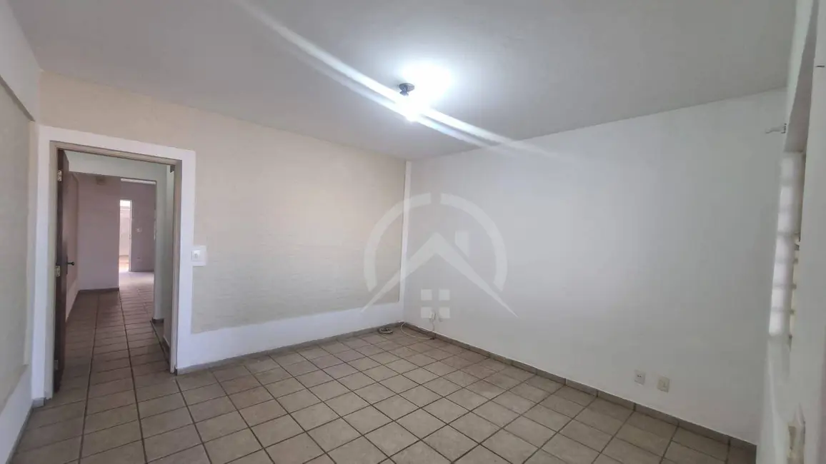 Foto 3 de Sobrado com 4 quartos para alugar, 170m2 em Centro, Atibaia - SP