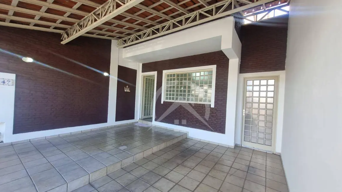 Foto 1 de Sobrado com 4 quartos para alugar, 170m2 em Centro, Atibaia - SP