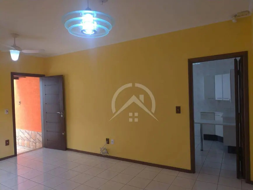 Foto 2 de Casa com 2 quartos à venda e para alugar, 233m2 em Jardim do Lago, Atibaia - SP