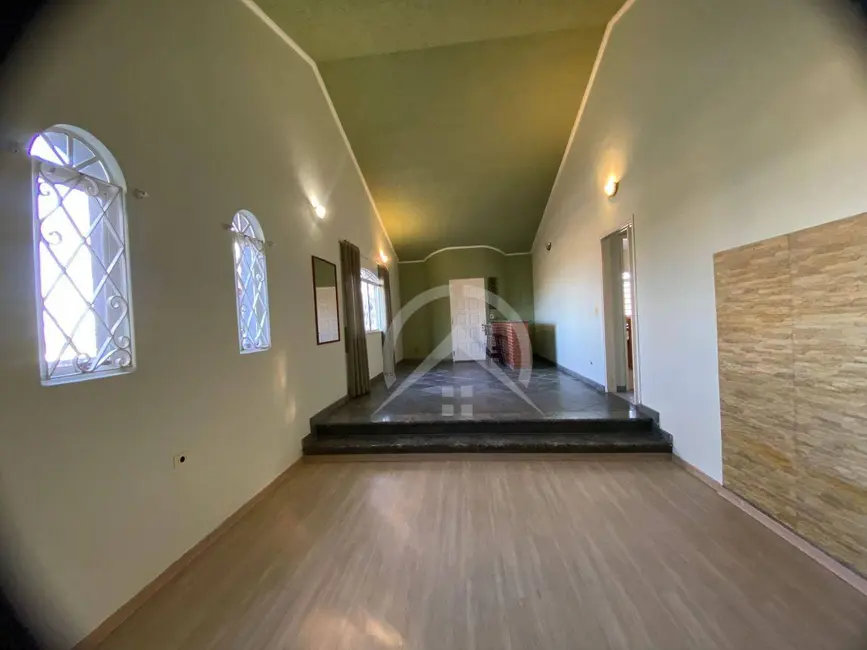 Casa com 3 quartos para alugar, 492m2 em Jardim Alvinópolis, Atibaia - SP - imagem 7 Foto 7 de Casa com 3 quartos para alugar, 492m2 em Jardim Alvinópolis, Atibaia - SP