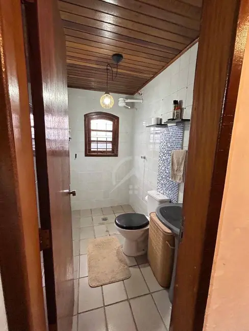 Casa com 3 quartos para alugar, 500m2 em Vila Petrópolis, Atibaia - SP - imagem 7 Foto 7 de Casa com 3 quartos para alugar, 500m2 em Vila Petrópolis, Atibaia - SP