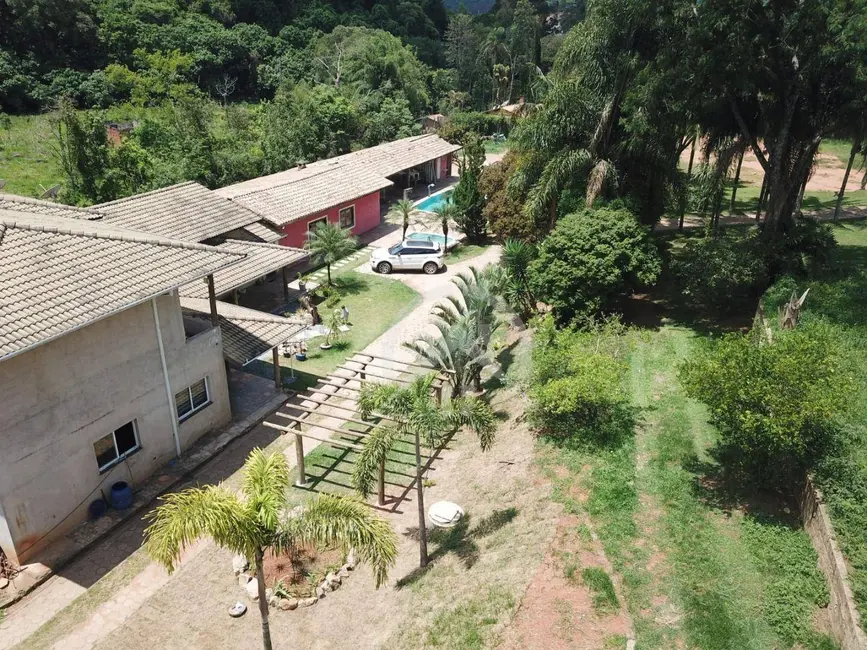 Foto 4 de Chácara com 7 quartos para alugar, 5000m2 em Estância Santa Maria do Portão, Atibaia - SP