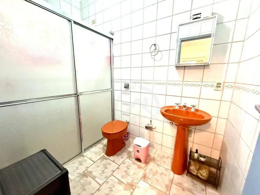 Casa com 4 quartos à venda e para alugar, 750m2 em Atibaia - SP - imagem 3 Foto 3 de Casa com 4 quartos à venda e para alugar, 750m2 em Atibaia - SP