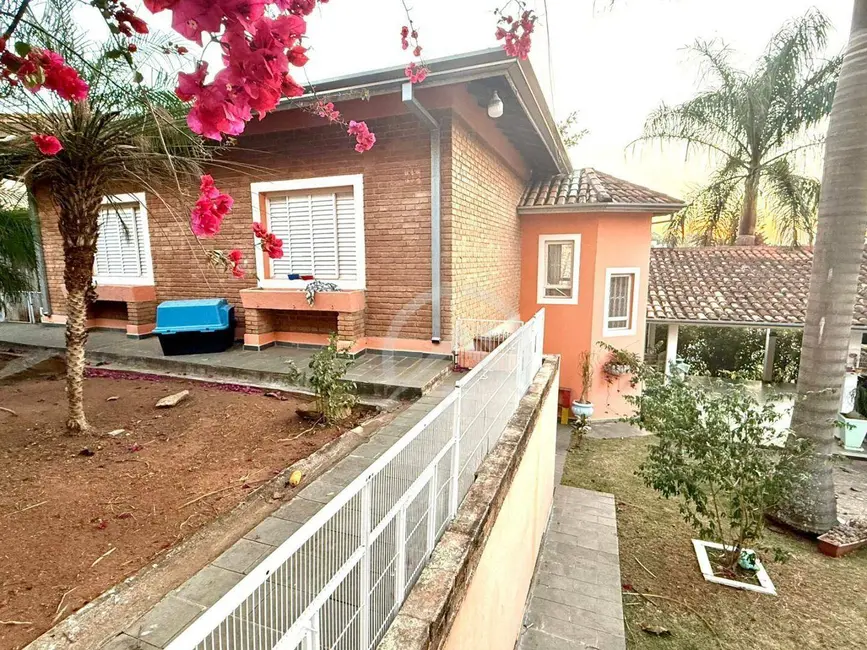 Casa com 4 quartos à venda e para alugar, 750m2 em Atibaia - SP - imagem 8 Foto 8 de Casa com 4 quartos à venda e para alugar, 750m2 em Atibaia - SP