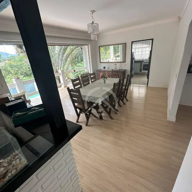 Foto 5 de Sobrado com 3 quartos para alugar, 450m2 em Retiro das Fontes, Atibaia - SP