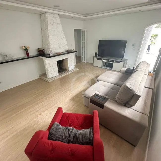 Foto 2 de Sobrado com 3 quartos para alugar, 450m2 em Retiro das Fontes, Atibaia - SP