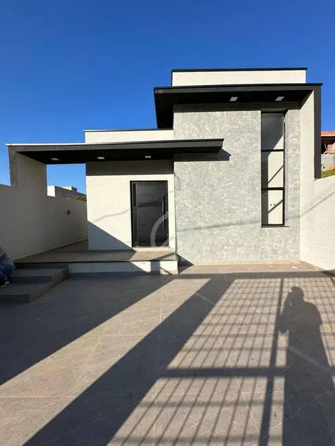 Foto 1 de Casa com 2 quartos à venda, 110m2 em Bom Jesus Dos Perdoes - SP