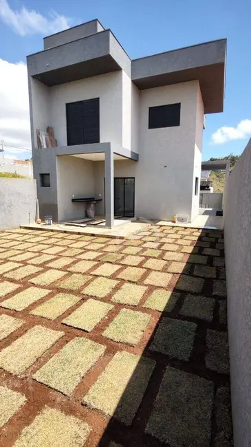 Foto 7 de Sobrado com 3 quartos à venda, 150m2 em Bom Jesus Dos Perdoes - SP