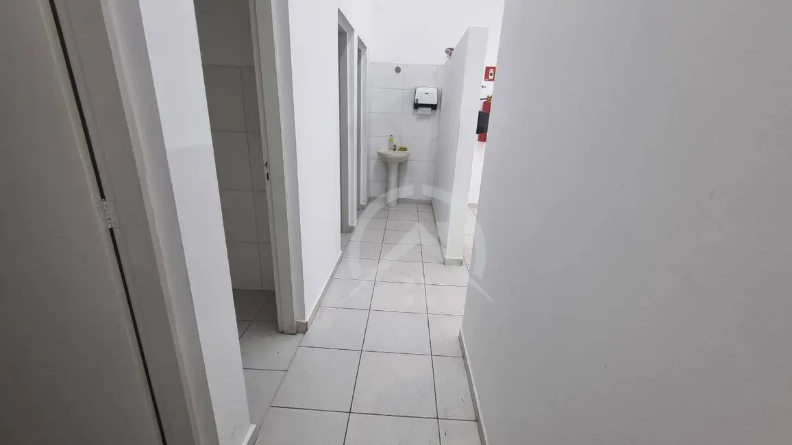 Sala Comercial para alugar, 150m2 em Centro, Atibaia - SP - imagem 8 Foto 8 de Sala Comercial para alugar, 150m2 em Centro, Atibaia - SP