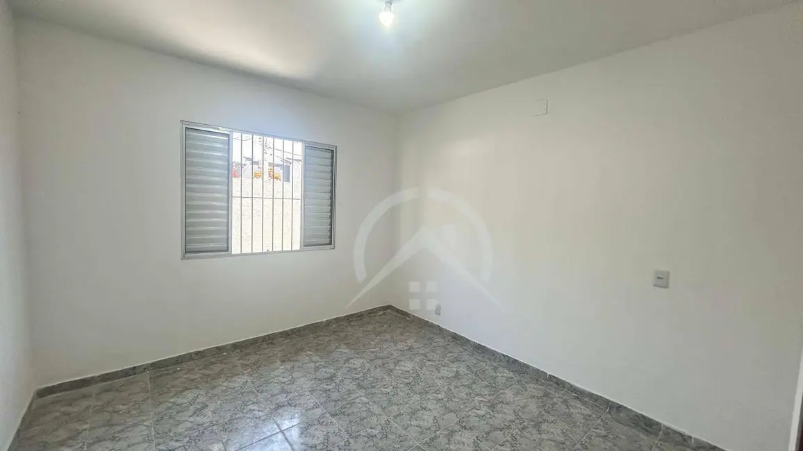 Casa com 2 quartos para alugar, 81m2 em Parque dos Coqueiros, Atibaia - SP - imagem 3 Foto 3 de Casa com 2 quartos para alugar, 81m2 em Parque dos Coqueiros, Atibaia - SP