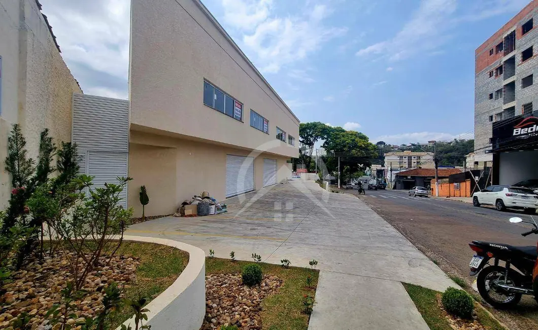 Foto 3 de Armazém / Galpão à venda e para alugar, 450m2 em Alvinópolis, Atibaia - SP