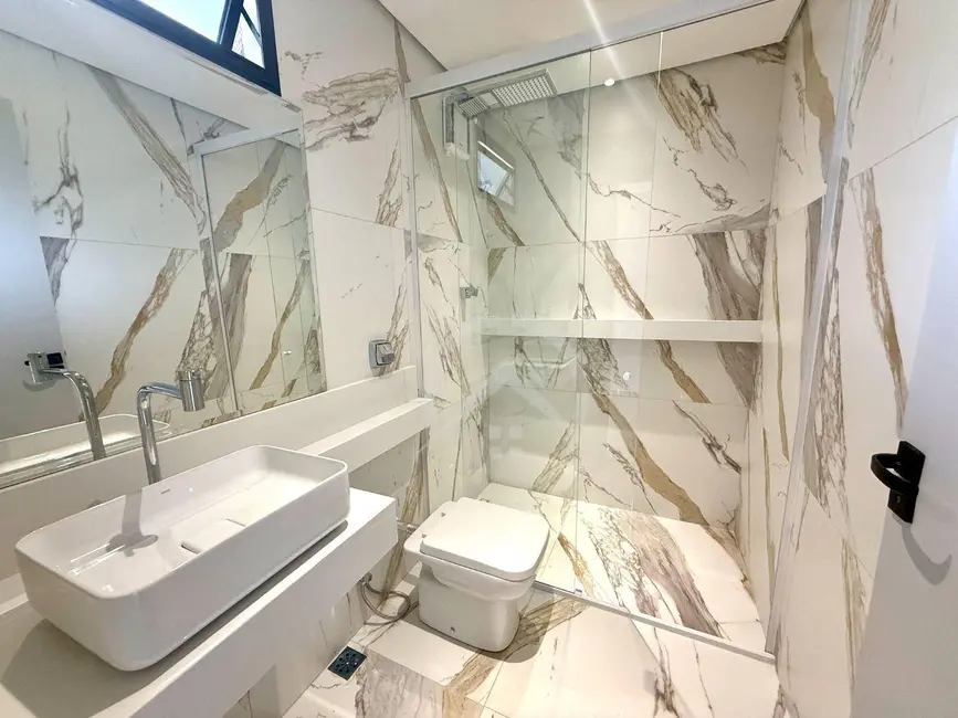 Foto 8 de Sobrado com 4 quartos à venda, 1100m2 em Atibaia - SP