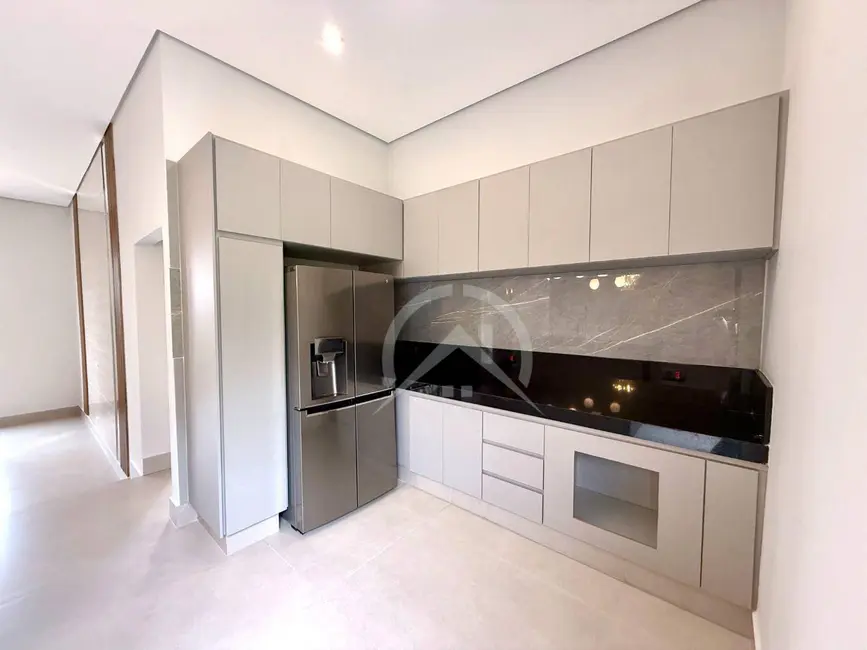 Sobrado com 4 quartos à venda e para alugar, 1100m2 em Atibaia - SP - imagem 6 Foto 6 de Sobrado com 4 quartos à venda e para alugar, 1100m2 em Atibaia - SP