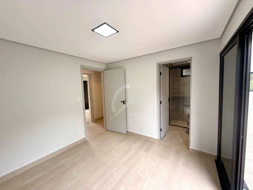 Sobrado com 4 quartos à venda e para alugar, 1100m2 em Atibaia - SP - imagem 9 Foto 9 de Sobrado com 4 quartos à venda e para alugar, 1100m2 em Atibaia - SP