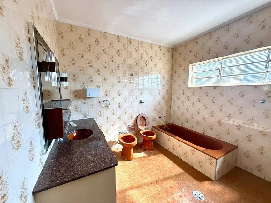 Foto 6 de Sobrado com 7 quartos para alugar, 410m2 em Centro, Atibaia - SP