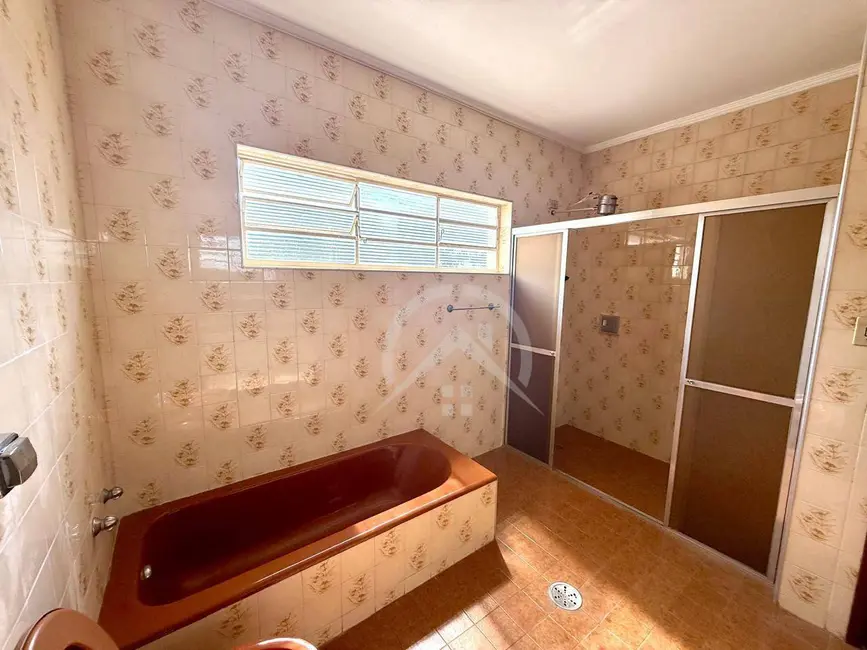 Foto 5 de Sobrado com 7 quartos para alugar, 410m2 em Centro, Atibaia - SP