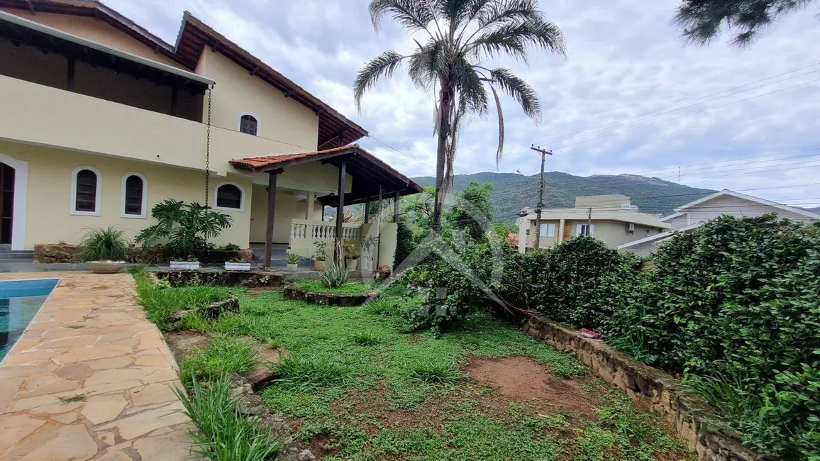 Foto 3 de Sobrado com 3 quartos à venda e para alugar, 303m2 em Recreio Maristela, Atibaia - SP