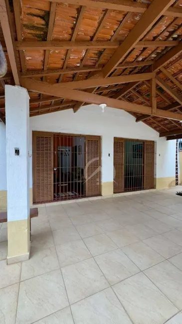 Foto 5 de Casa com 3 quartos à venda, 244m2 em Ubatuba - SP
