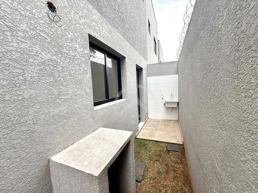 Foto 5 de Sobrado com 2 quartos para alugar, 86m2 em Jardim Santo Antônio, Atibaia - SP