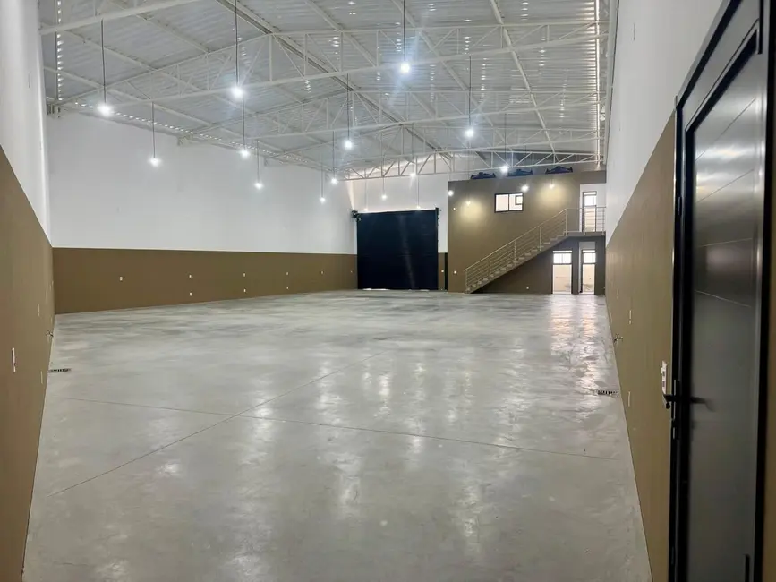 Armazém / Galpão para alugar, 460m2 em Jardim Imperial, Atibaia - SP - imagem 4 Foto 4 de Armazém / Galpão para alugar, 460m2 em Jardim Imperial, Atibaia - SP
