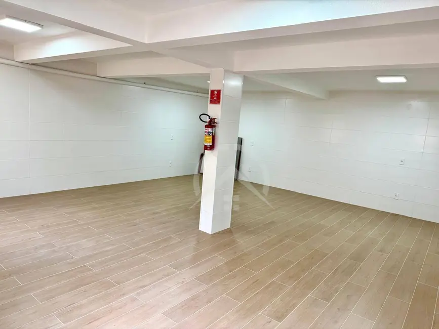 Foto 2 de Armazém / Galpão para alugar, 200m2 em Jardim Estância Brasil, Atibaia - SP