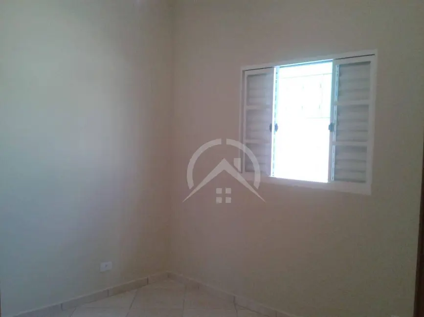 Foto 9 de Casa com 2 quartos para alugar, 100m2 em Jardim das Cerejeiras, Atibaia - SP