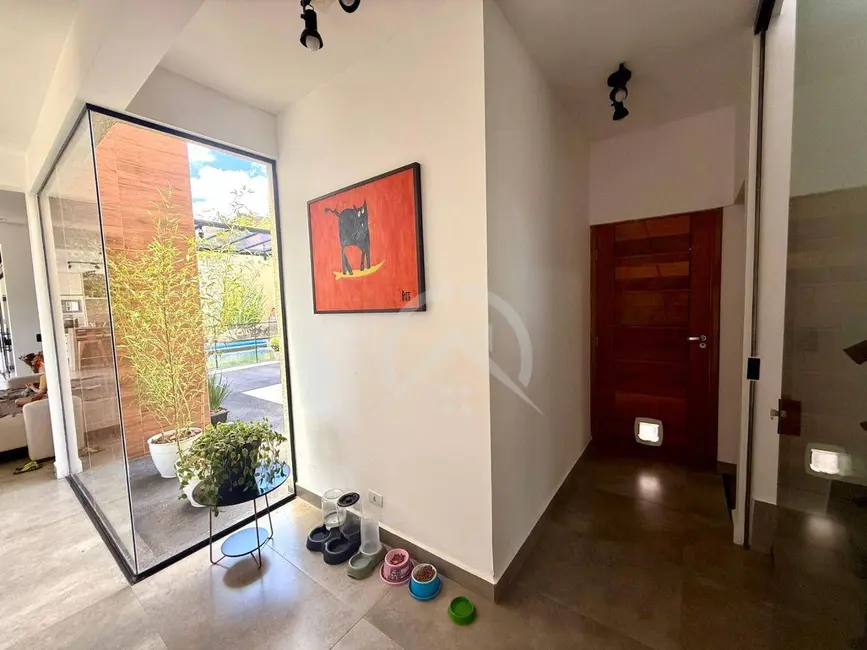 Foto 8 de Sobrado com 5 quartos à venda, 400m2 em Jardim Estância Brasil, Atibaia - SP