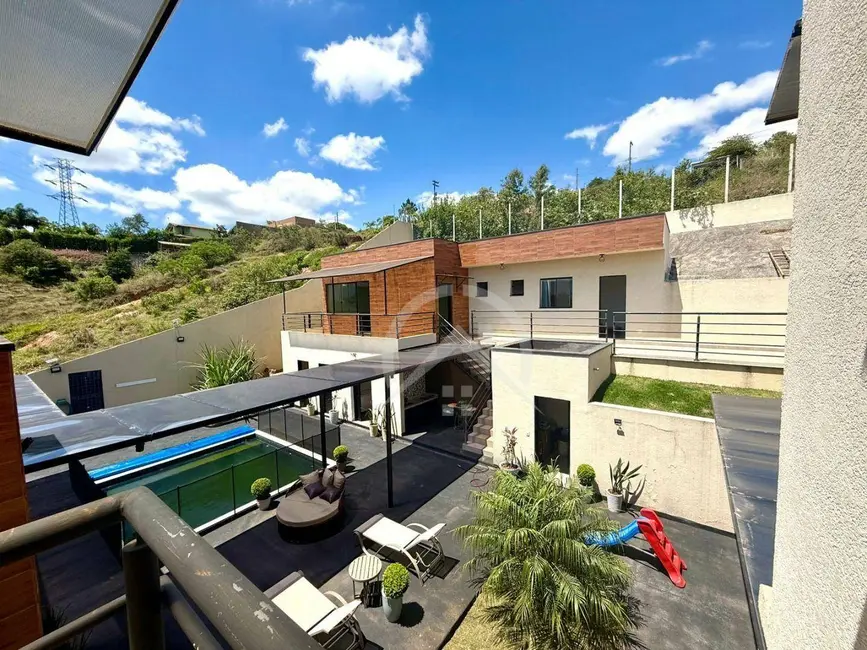 Foto 1 de Sobrado com 5 quartos à venda, 400m2 em Jardim Estância Brasil, Atibaia - SP