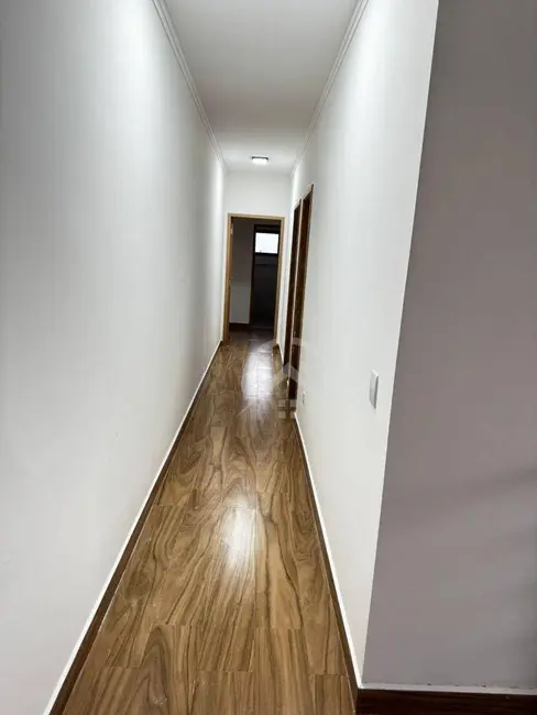 Foto 8 de Sobrado com 3 quartos à venda, 180m2 em Jardim do Lago, Atibaia - SP