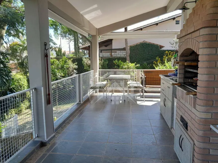 Sobrado com 3 quartos à venda, 702m2 em Parque Arco Iris, Atibaia - SP - imagem 6 Foto 6 de Sobrado com 3 quartos à venda, 702m2 em Parque Arco Iris, Atibaia - SP