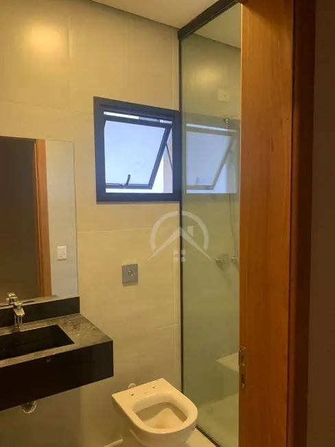 Sobrado com 3 quartos à venda, 350m2 em Rio Abaixo, Atibaia - SP - imagem 5 Foto 5 de Sobrado com 3 quartos à venda, 350m2 em Rio Abaixo, Atibaia - SP